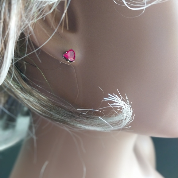 Levin & Meyer  Red Heart Stud Sterling Silver - Picture 5 of 15